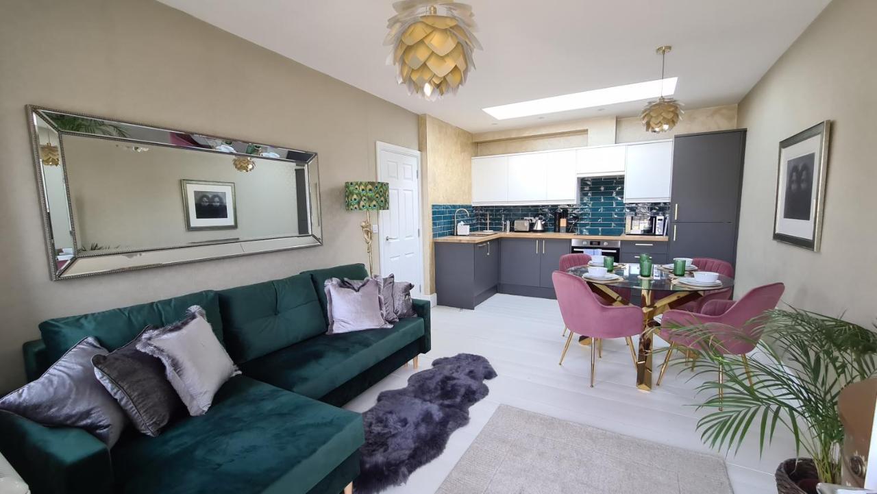 The Loughborough - Elegant, Glamourous Boutique 1 Bed, Central Truro Bagian luar foto